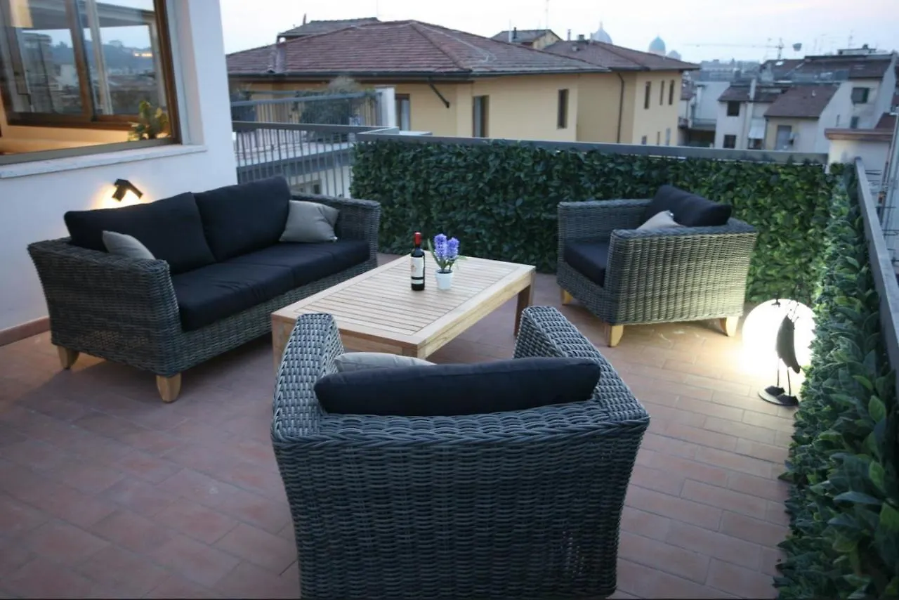 Rilassante Superattico Con Viste Sulle Coline E Jacuzzi - Perfetta Fuga Romantica Florence Apartment