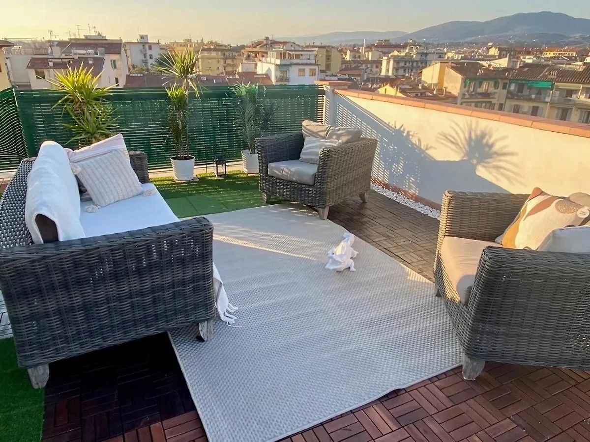 Apartment Rilassante Superattico Con Viste Sulle Coline E Jacuzzi - Perfetta Fuga Romantica Florence Italy