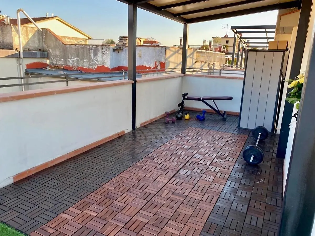 Apartment Rilassante Superattico Con Viste Sulle Coline E Jacuzzi - Perfetta Fuga Romantica Florence